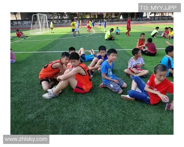 杨娜专访:从绿茵场到人生舞台的足球旅程回顾与展望 杨娜专访:从绿茵场到人生舞台的足球旅程回顾与展望